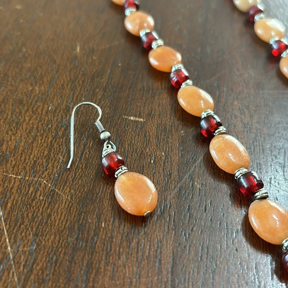 Set of handmade earrings and necklace‎